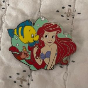 Disney Little Mermaid Mystery Pin - Ariel, Sebastian & Flounder